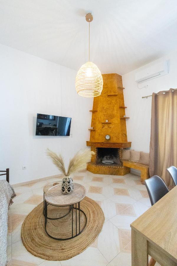 Comfortable Apartment Naxos City Esterno foto
